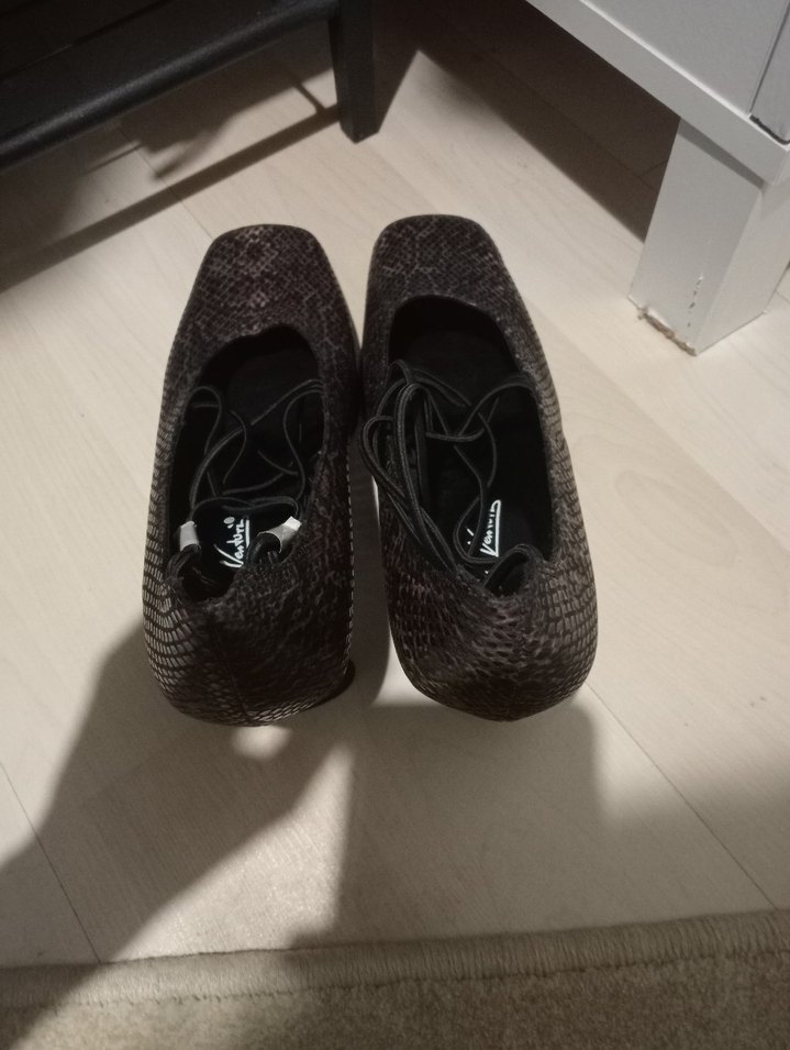 Kahverengi Yılan Desenli Tokalı Topuklu Kadın Ayakkabı - Görsel 3