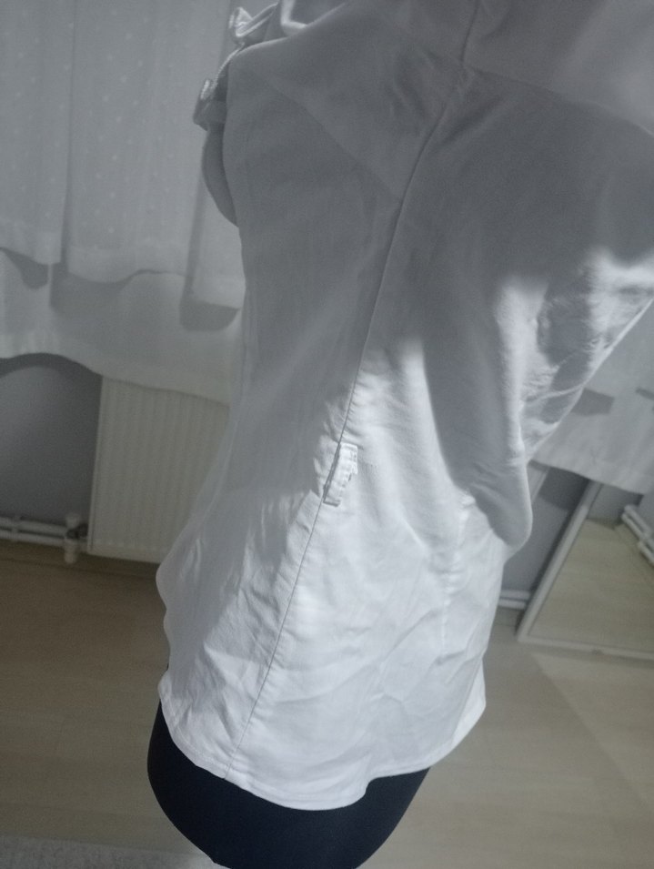 Fırfırlı Beyaz Kadın Gömlek - Görsel 3