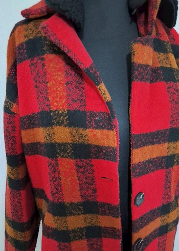 Düğmeli Kırmızı Kareli Midi Hamile Kabanı - Görsel 3