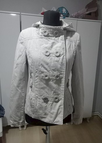 Düğmeli Beyaz Keten Midi Ceket - Görsel 3