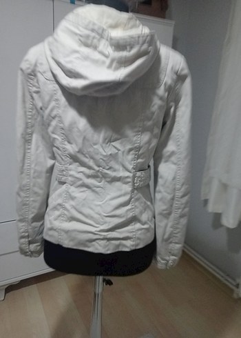 Düğmeli Beyaz Keten Midi Ceket - Görsel 4