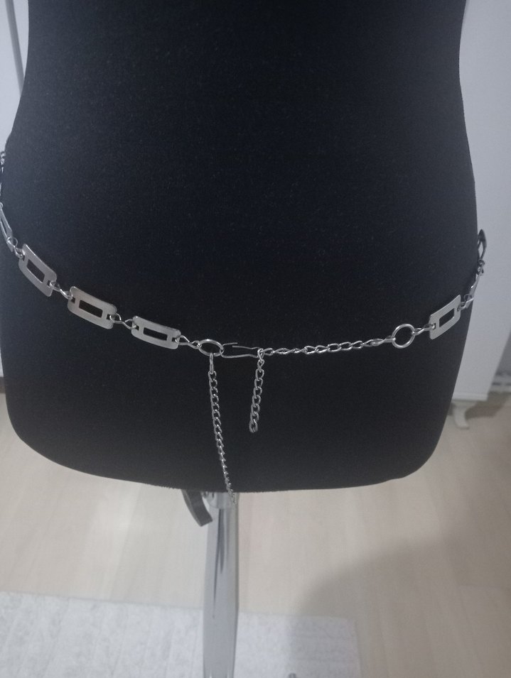 Zincir Detaylı Siyah Kadın Kemer - Görsel 3