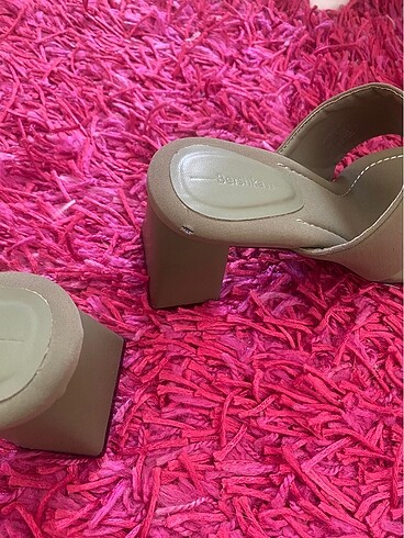 Bershka Bershka topuklu sandalet