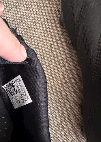 36 Beden Adidas predator Siyah Erkek Çocuk Futbol Ayakkabısı