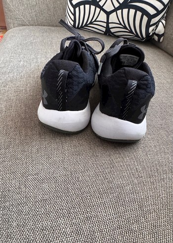 38 Beden siyah Renk UnderArmour Siyah Bağcıklı Sneakers
