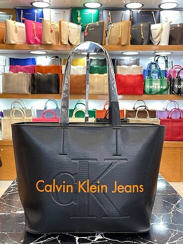 Calvin klein kol çantası