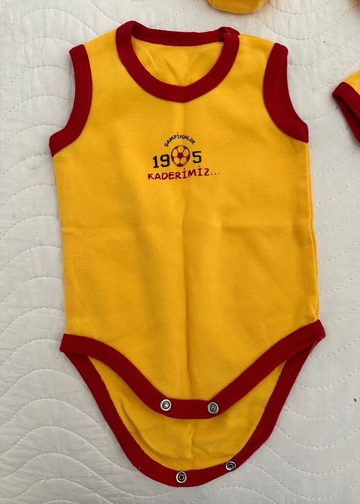 Galatasaraylı Hastane Çıkışı - Görsel 2