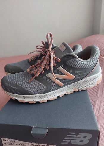 New Balance ürünü