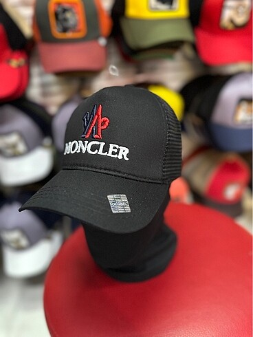 Moncler Fileli Uniseks Şapka