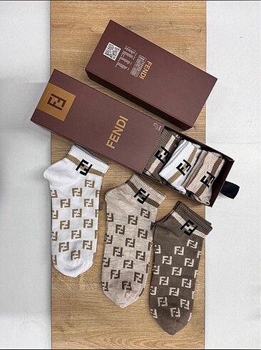 Fendi 6Lı Kutu Çorap
