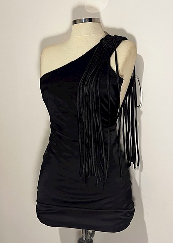 Siyah Drapeli Tek Omuzlu Gotik Abiye - Görsel 2