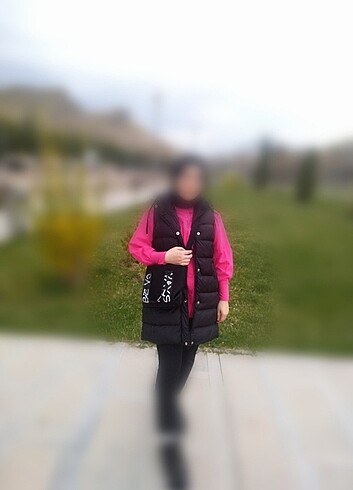 Sıfır kol mont