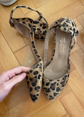 Leopar Desenli Kürklü Kadın Dolgu Topuklu Ayakkabı - Görsel 3
