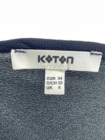 34 Beden siyah Renk Koton Askılı %70 İndirimli.