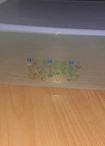Tupperware 