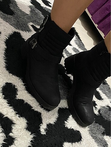 42 Beden Sıfır | Deichmann Siyah Bot
