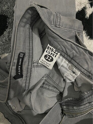 32 Beden Gri jean/kot pantolon
