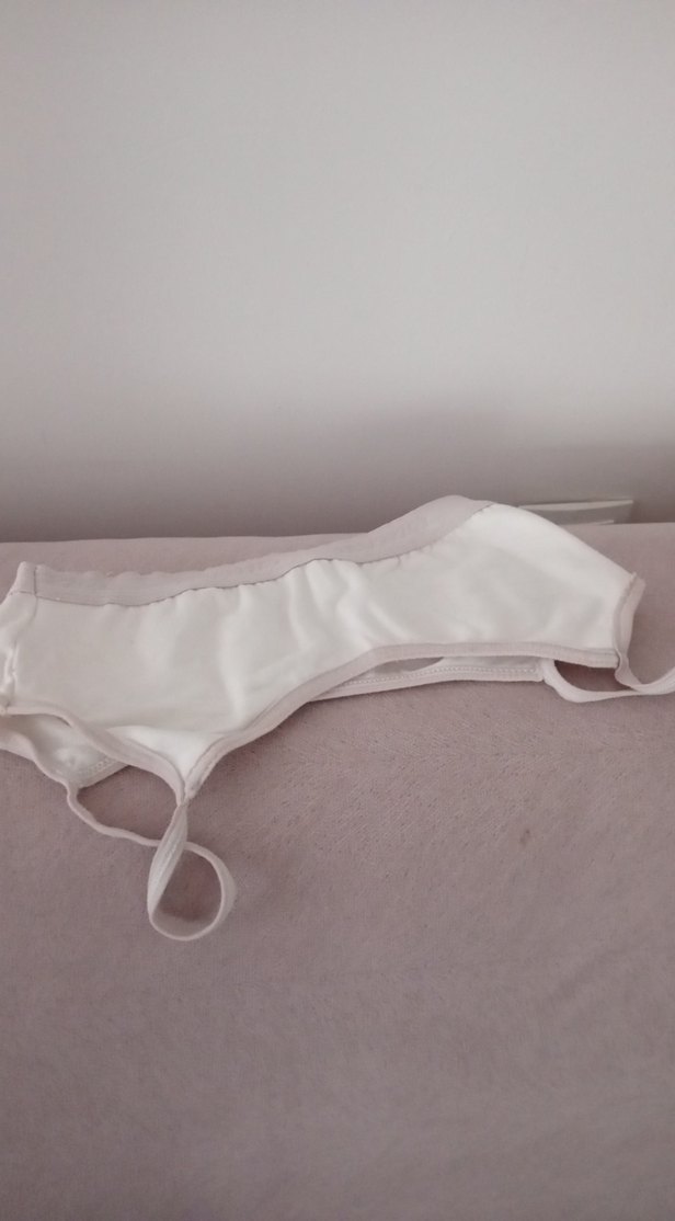 Beyaz Minimalist Midi Sütyen - Görsel 2