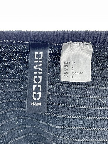 36 Beden siyah Renk H&M Kısa Elbise %70 İndirimli.