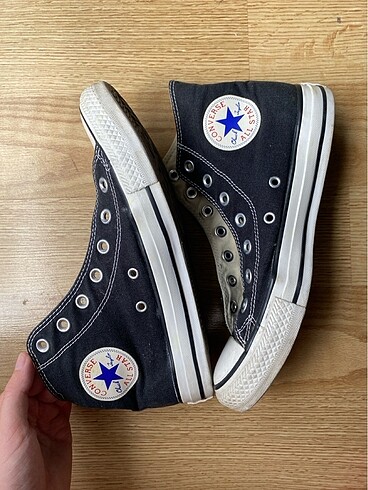 Siyah converse