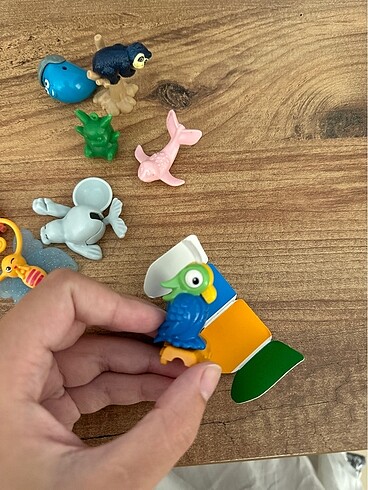  Kinder oyuncak hayvanları