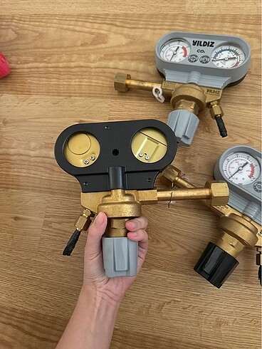 Beden CO2 basınç düşürücü 3 tane