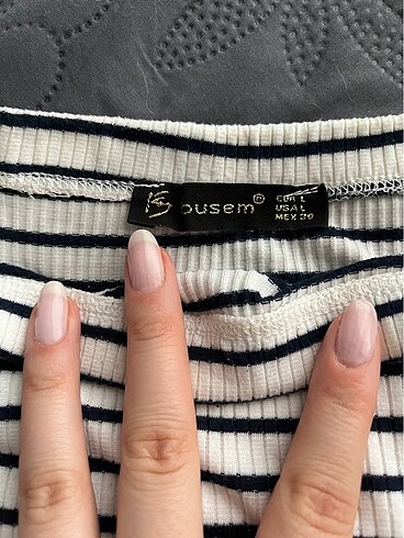 Omzu açık çizgili bluz - Görsel 2