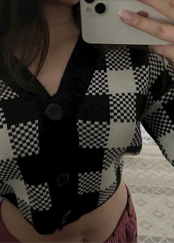 Düğmeli Siyah Kareli V Yaka Midi Hırka - Görsel 3