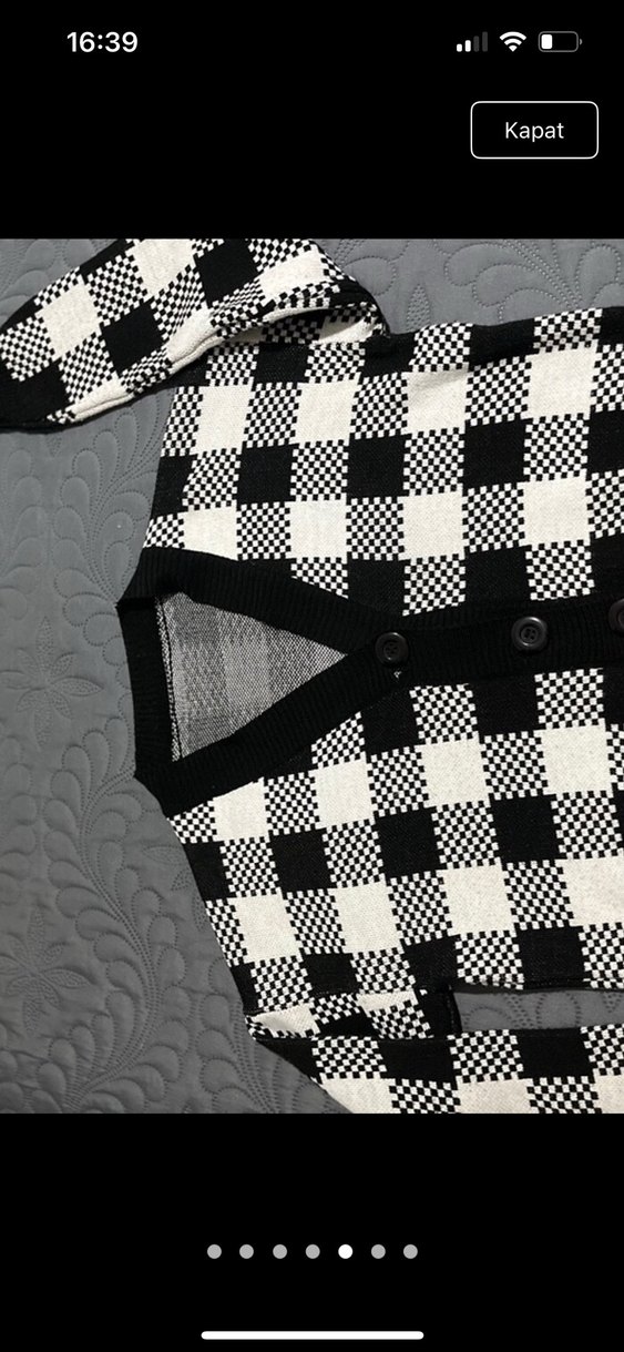 Düğmeli Siyah Kareli V Yaka Midi Hırka - Görsel 5
