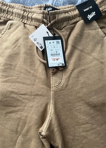 Pull&bear alt üst bermuda tshirt takım sıfırdır etiketli - Görsel 6