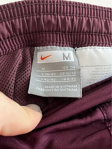 m Beden Mor bordo Nike spor altı