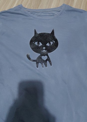 Gri Gotik Kedi Baskılı Fırfırlı Üst - Görsel 4