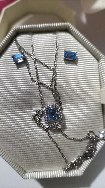 swarovski Swarovski hiç kulanilmadi