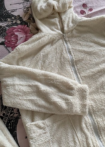 s Beden Beyaz Kapüşonlu pijama takımı