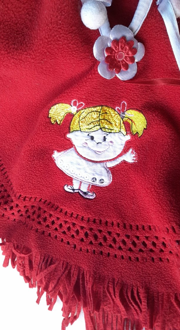 Kapüşonlu Kız Çocuk Kırmızı Ponço - Görsel 2