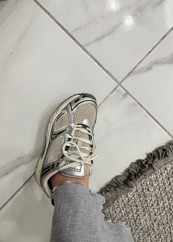 Tommy Hilfiger ürünü