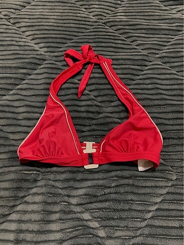Bikini ustu