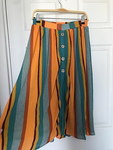 ZARA RENKLİ DİZ ALTI ETEK