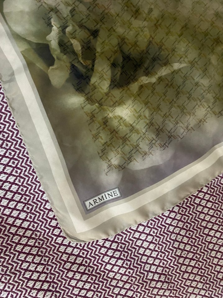 Armine yeni sezon %100 ipek eşarp - Görsel 2