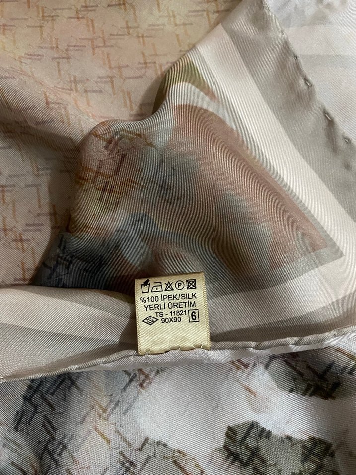 Armine yeni sezon %100 ipek eşarp - Görsel 4