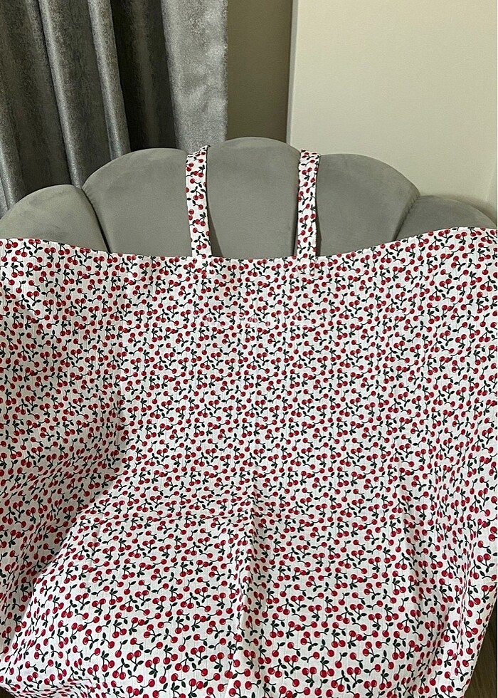 Kiraz desenli muslin cırt detaylı emzirme önlüğü örtüsü - Görsel 3