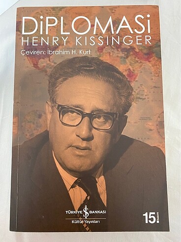 Diplomasi/Henry KISSINGER