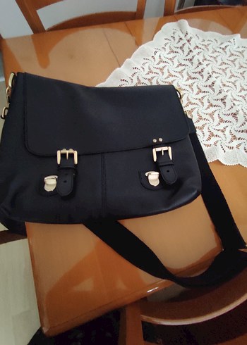 Tokalı Siyah Deri unisex Çanta