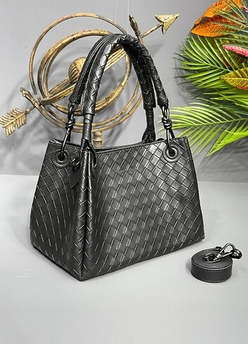 BOTTEGA VENETA KOL ÇANTASI