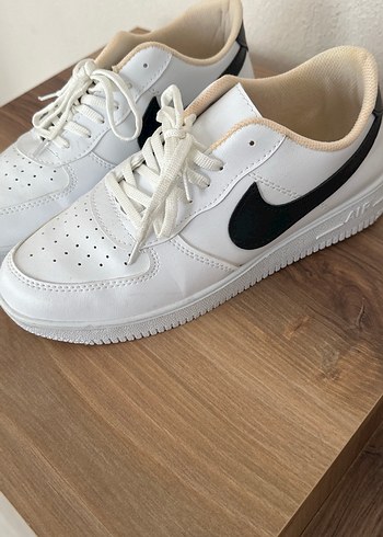 Diğer Beyaz Bağcıklı Minimalist Kadın Spor Ayakkabı