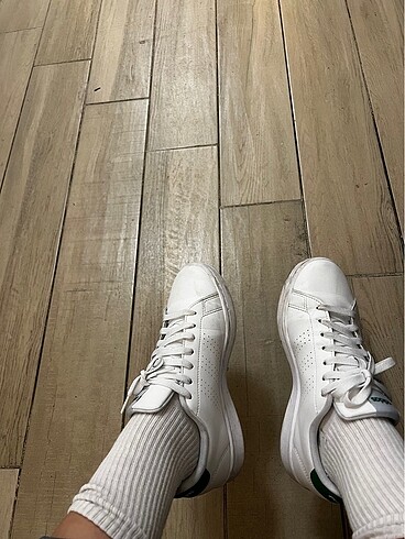 38 Beden beyaz Renk Adidas ayakkabı
