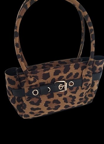 Leopar desenli el çantası 