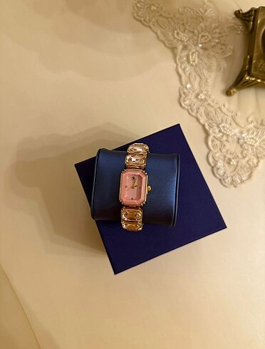 swarovski Swarovski Millenia İthal Kadın Saati