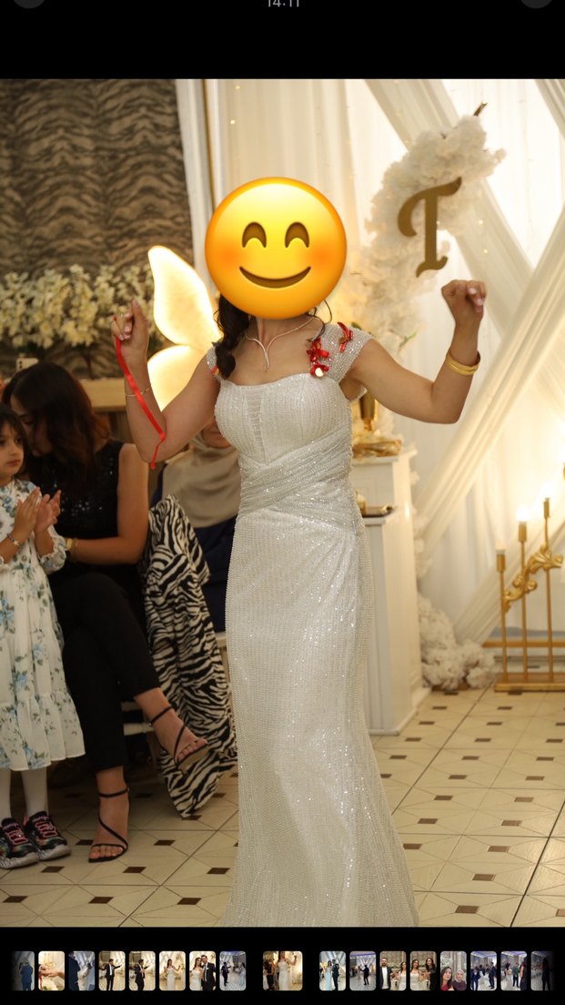 Beyaz Drapeli Uzun Abiye Elbise - Görsel 3