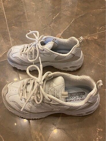 37,5 Beden beyaz Renk SKECHERS 37.5